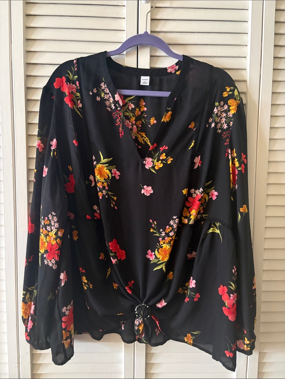 Old Navy Black Floral V-Neck Blouse with Front Knot